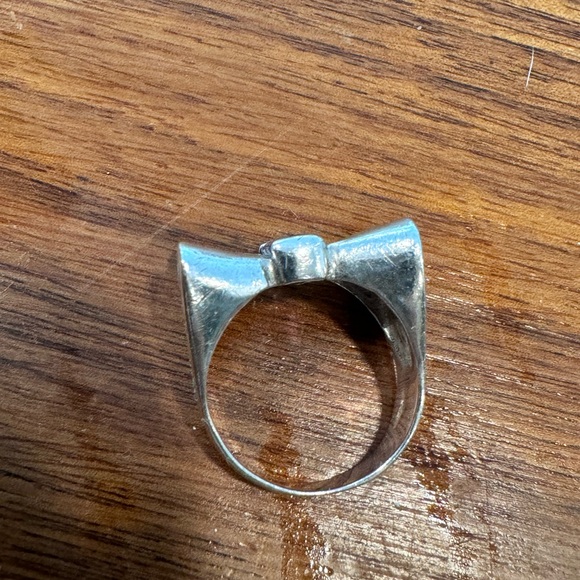 Sterling silver and genuine amethyst “bow” ring - Picture 3 of 4